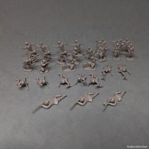 Juguetes antiguos: Soldados Rusos, Segunda Guerra Mundial, 28 figuras ESCI esc 1-72 año 1982